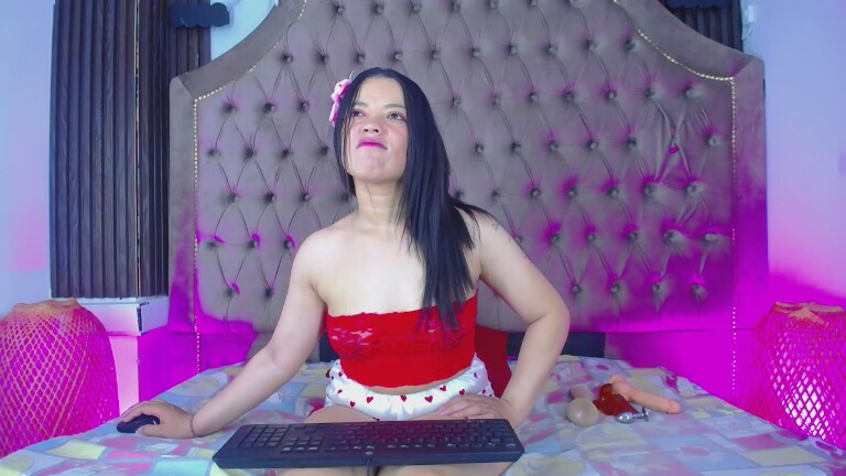 Isabellatorresss's Streamate show and profile