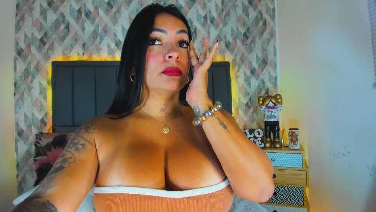 Latin_lola's Streamate show and profile