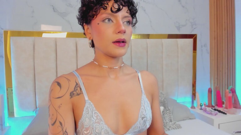 NaomyLoveegb's Streamate show and profile