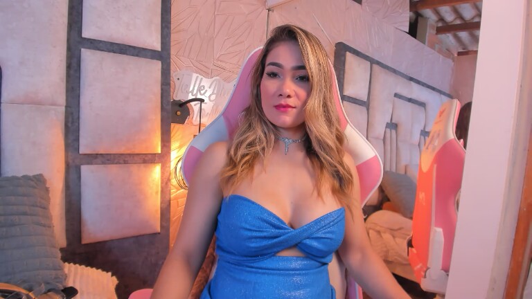 Gabyliis's Streamate show and profile