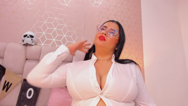 EmiilyBonnie's Streamate show and profile