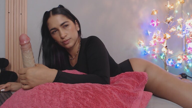 ThayssaRoss's Streamate show and profile