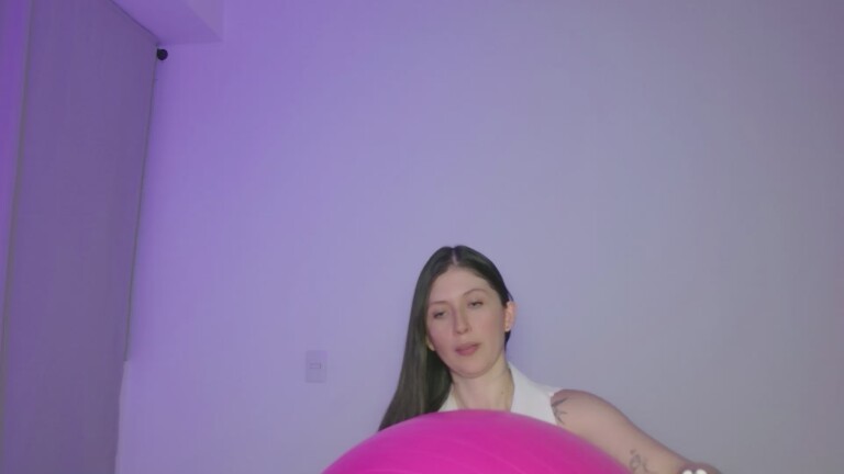 EmmaShaykk's Streamate show and profile