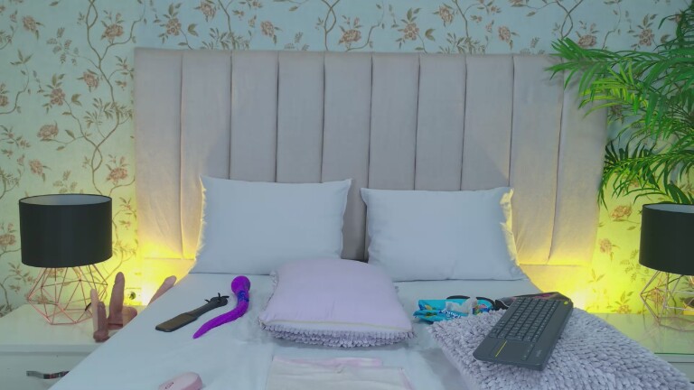 BrisaVegaGB's Streamate show and profile