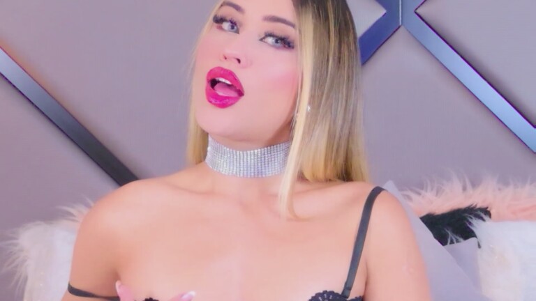 SandraSosa's Streamate show and profile