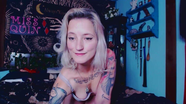 MissQuinCam's Streamate show and profile
