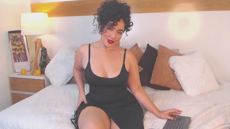 SeleneRisso's Streamate show and profile
