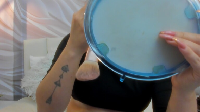 Martina_conor's Streamate show and profile