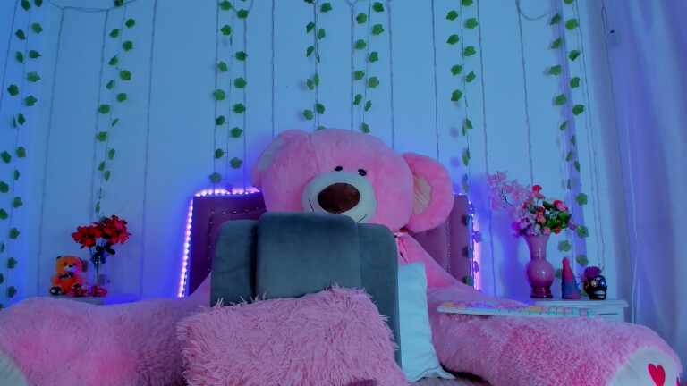 stephanyleon's Streamate show and profile