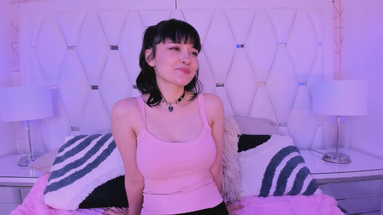 EmilyBroks's Streamate show and profile