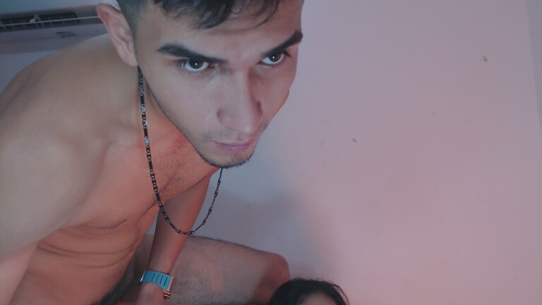 Kalifa_h's Streamate show and profile