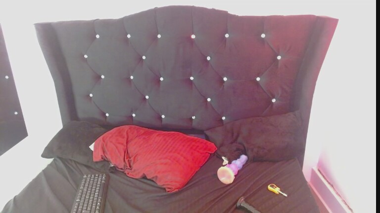 Nekone69's Streamate show and profile