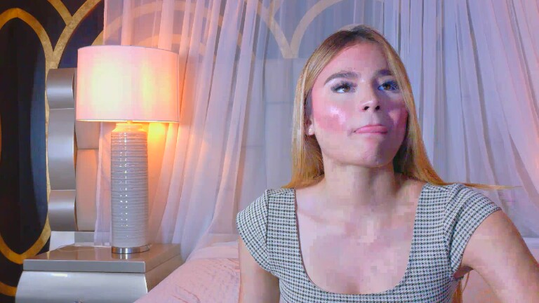 DulceHall's Streamate show and profile