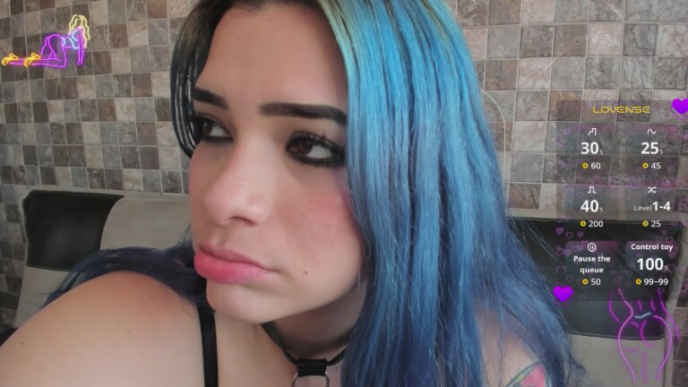 SophiaCyrus101's Streamate show and profile