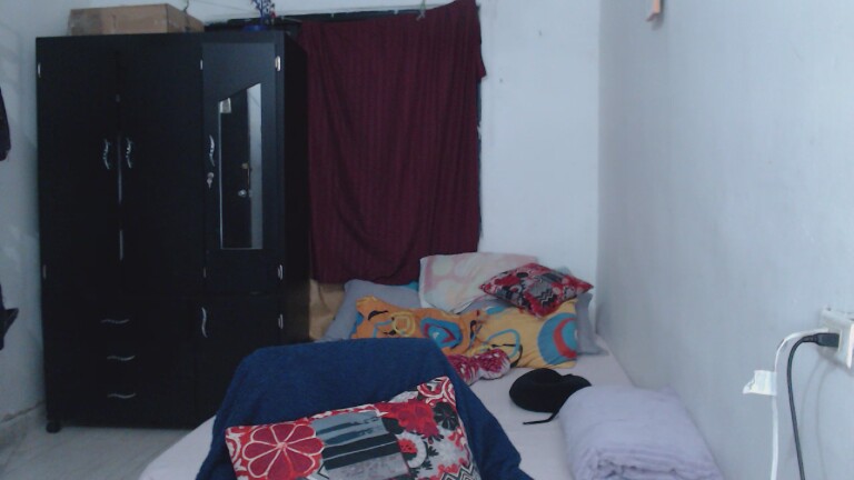 Girlhots's Streamate show and profile