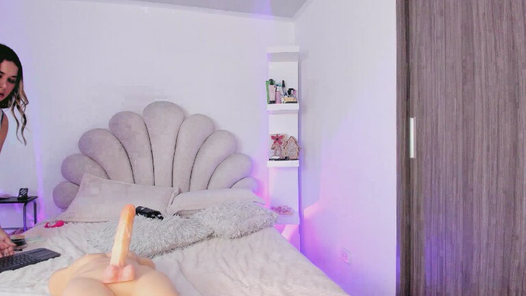 Hanna_Bloom's Streamate show and profile