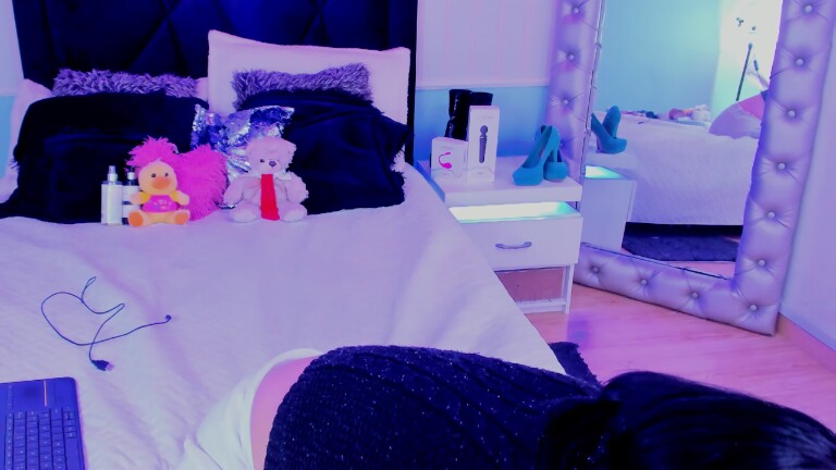 AngelinaDustin's Streamate show and profile