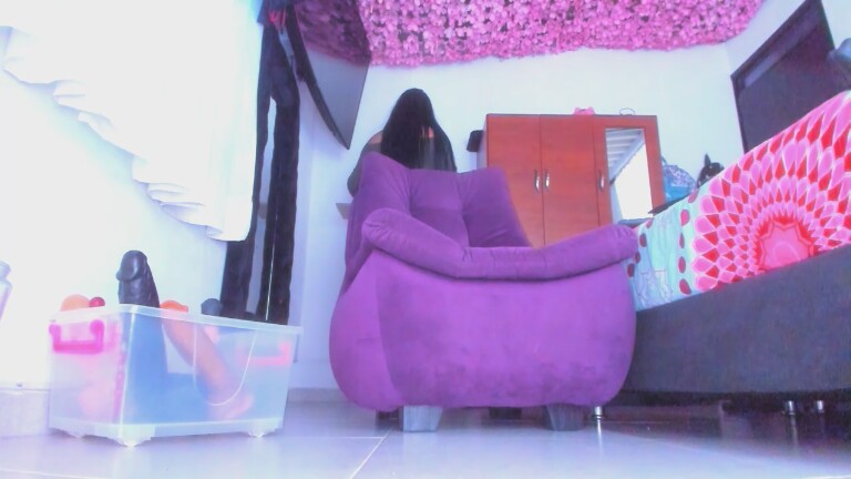 BellaaRosee18's Streamate show and profile