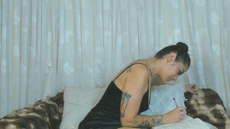 Liziemartin's Streamate show and profile