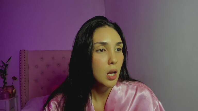 SoyLili's Streamate show and profile