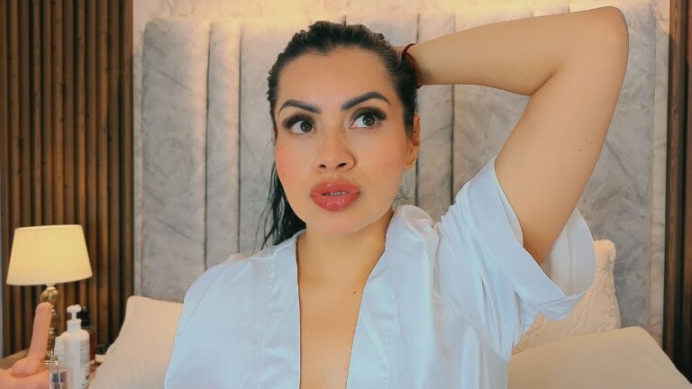 BellaRossex's Streamate show and profile