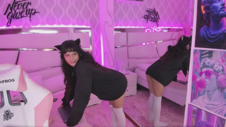 AikoHayashida's Streamate show and profile