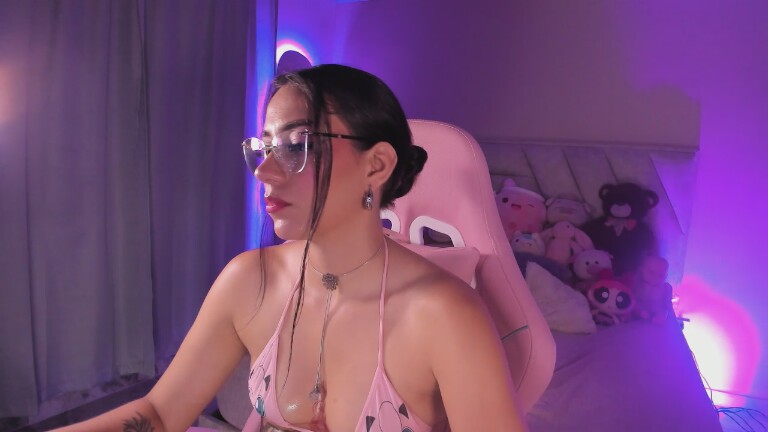 EllieMartin's Streamate show and profile