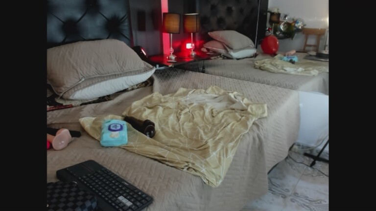 kimberly_marquez's Streamate show and profile