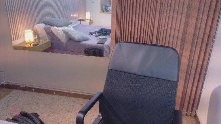 EliFlores's Streamate show and profile