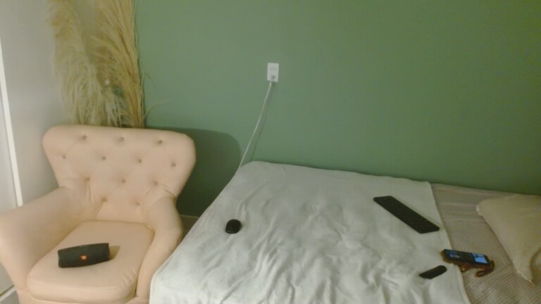 Krisfetish's Streamate show and profile