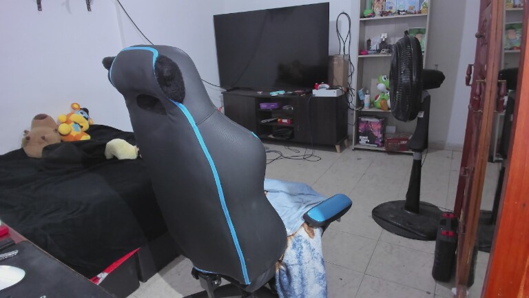 Red_Pandemonium's Streamate show and profile