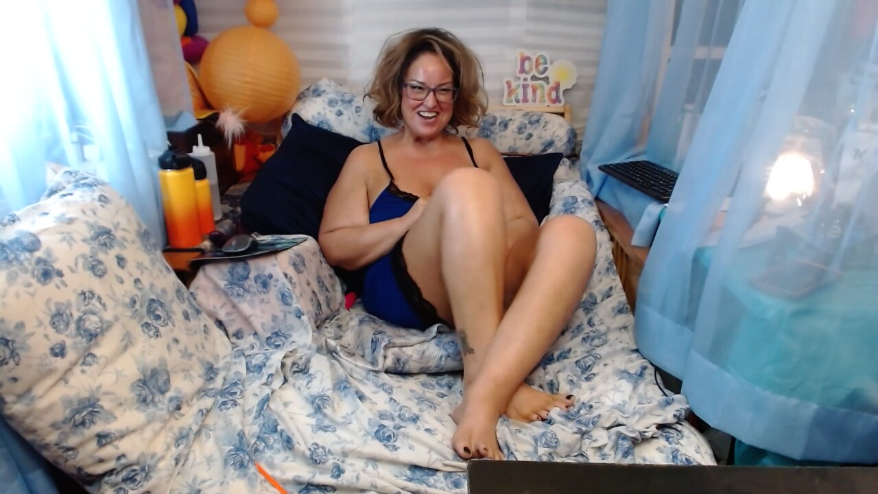 ClaudiaMidwestWife