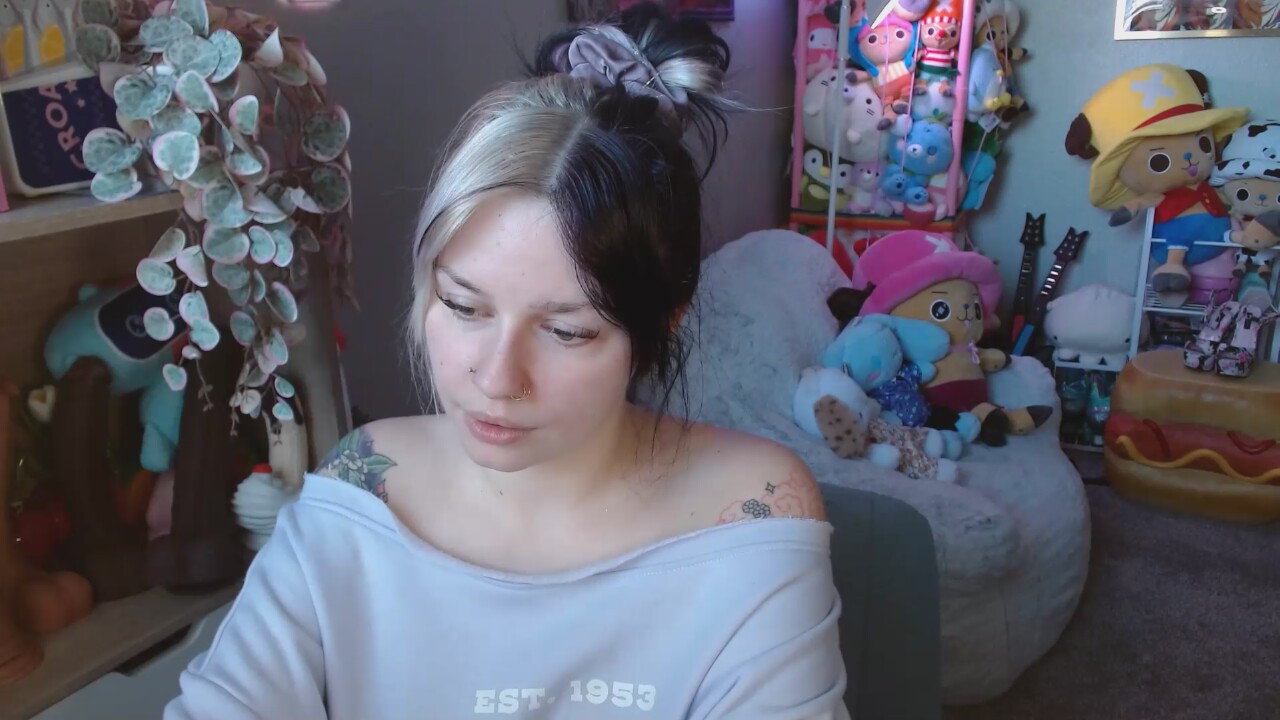 Angelina_Glass