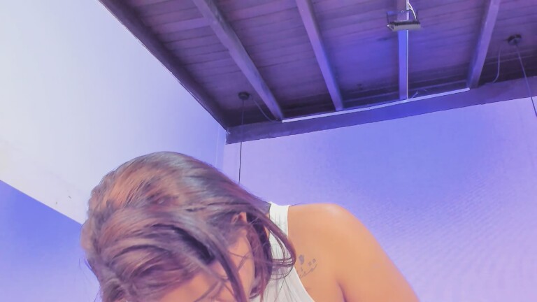 Emily_Marlow's Streamate show and profile