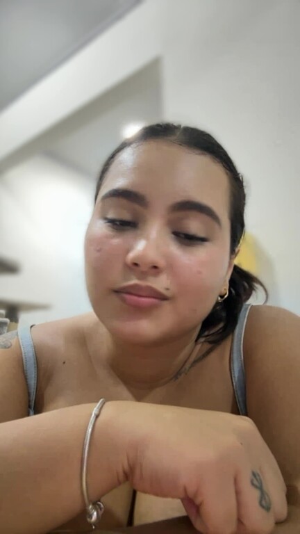 Evelin_Lombardi's Streamate show and profile
