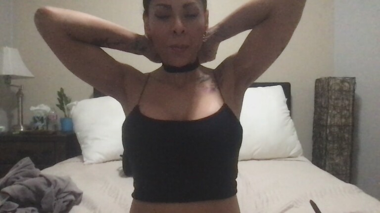 DonaLucy's Streamate show and profile