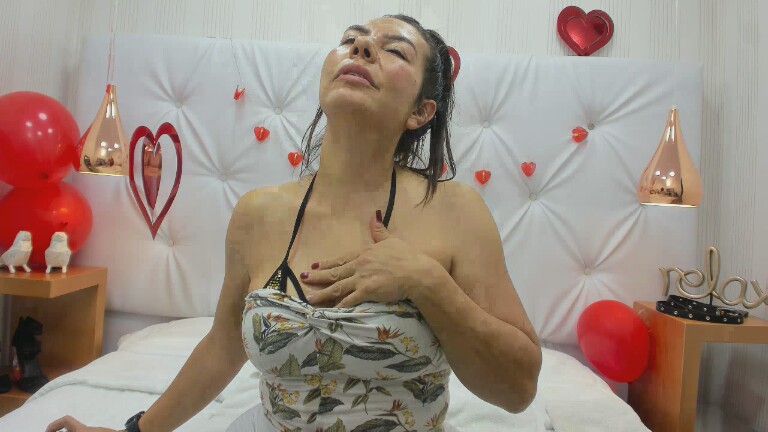 OrianaLaurent's Streamate show and profile