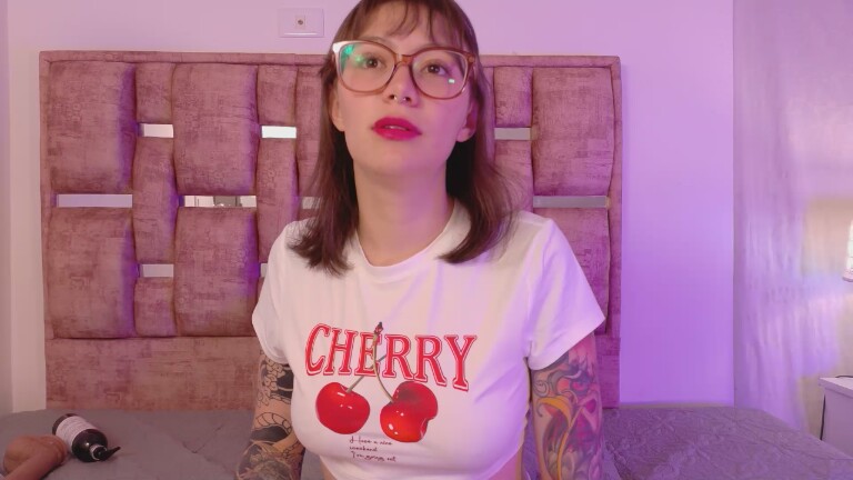 Isabella_Stewart's Streamate show and profile