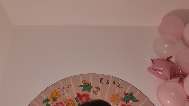 SweetSara33's Streamate show and profile