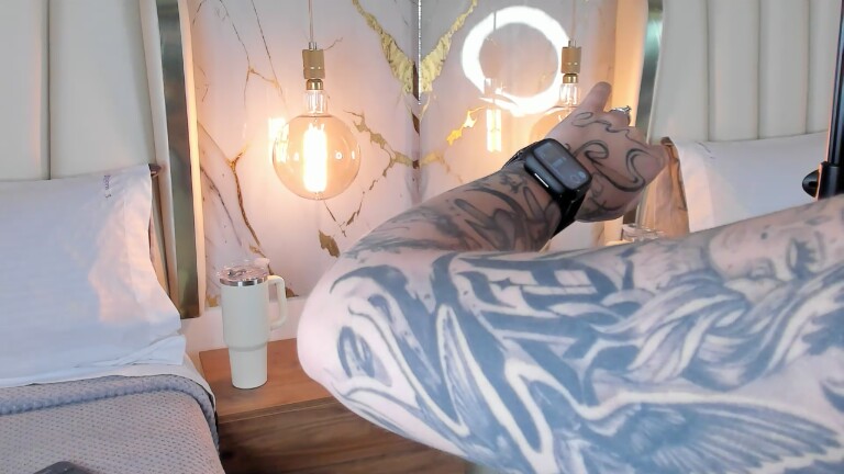 HannahLane's Streamate show and profile