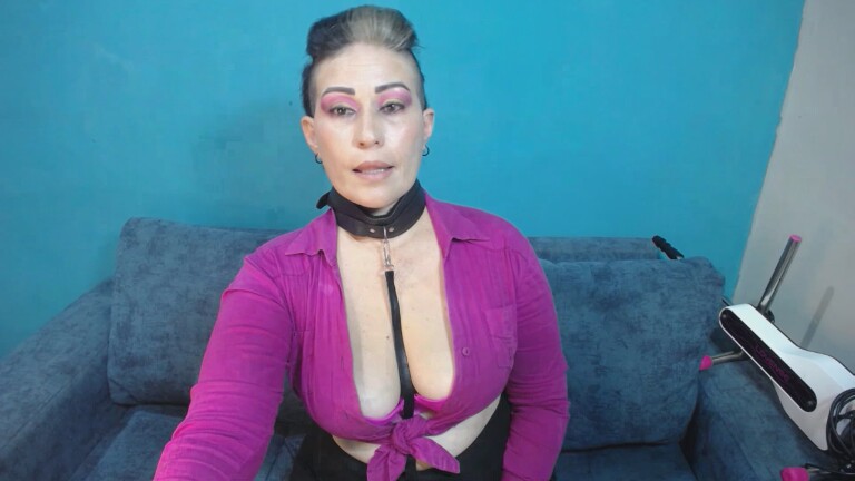 Gaby_Cutee's Streamate show and profile