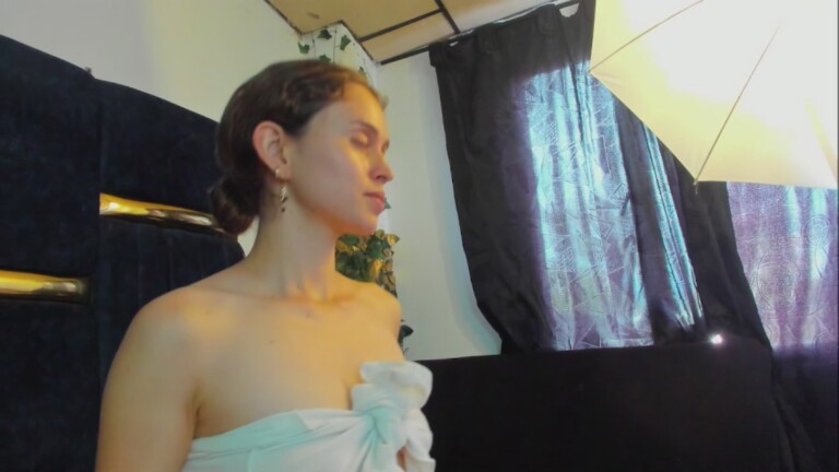 Sophiamiller18's Streamate show and profile