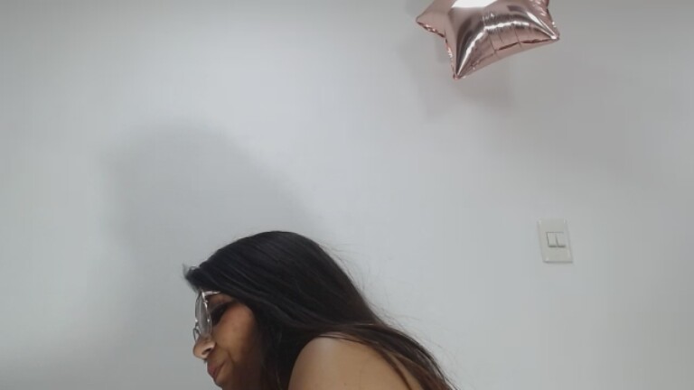 LunaDumont's Streamate show and profile