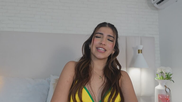 VictoriaJoliegb's Streamate show and profile